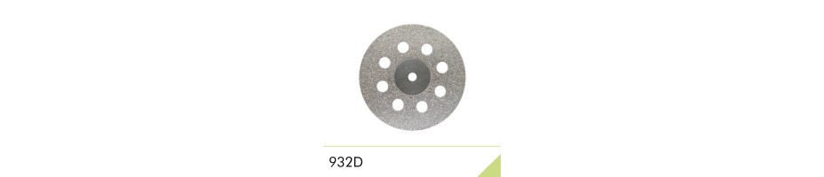 932D
